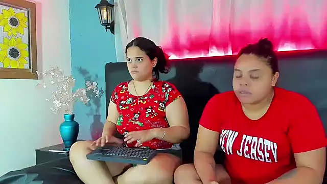 brunnette hot online show from February 2025 11:00:02 AM