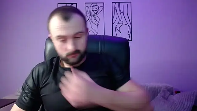 brindlefly6969 online show from January 2025 12:47:01 PM