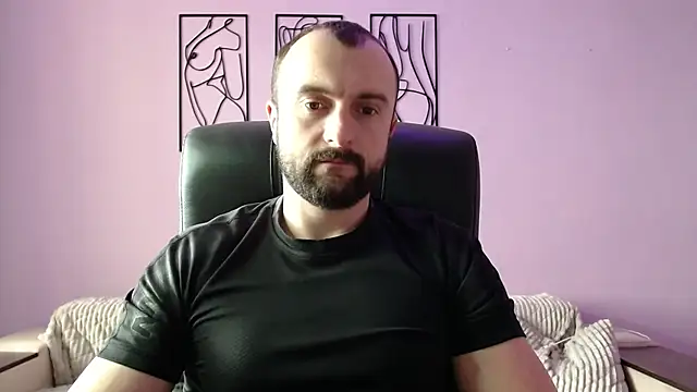 brindlefly6969 online show from February 2025 12:06:02 PM