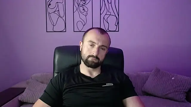 brindlefly6969 online show from September 2025 11:43:02 AM