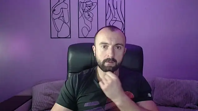 brindlefly6969 online show from October 2025 10:34:02 AM