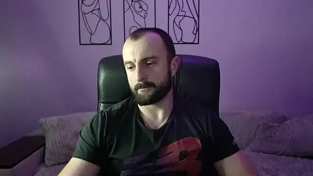 brindlefly6969 online show from November 2025 02:49:02 PM