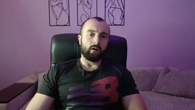 brindlefly6969 online show from November 2025 11:20:01 AM