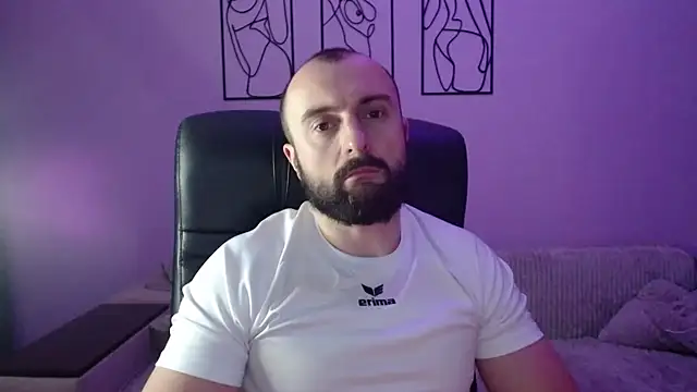 brindlefly6969 online show from January 2026 02:09:02 PM