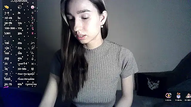 ElizaSwon online show from March 2025 04:32:02 PM