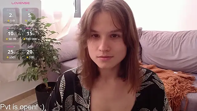 Snapshot of Your_Hand_In_mine chatting on December 2025 07:07:01 PM Your Hand In mine online show from December 2025 07:07:01 PM