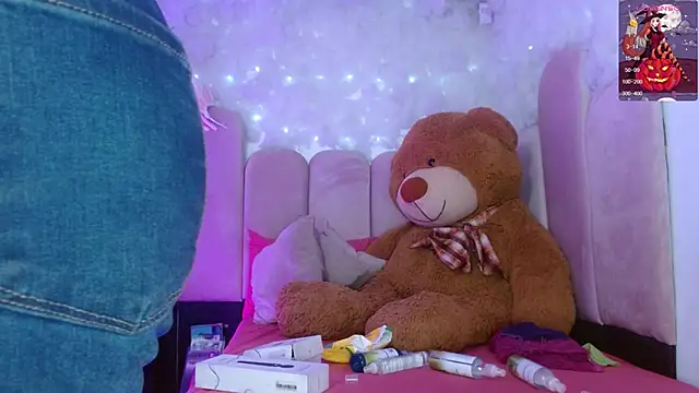 puca ebony online show from October 2025 07:49:01 PM