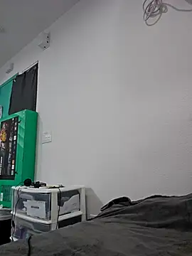 Iliketocooksquirt25 online show from October 2025 06:54:01 AM