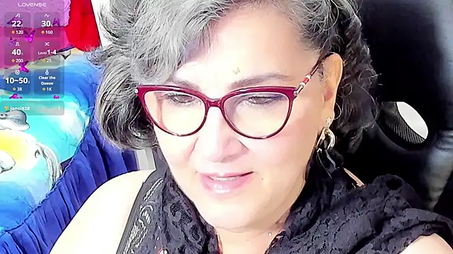 cataleya mom online show from October 2025 11:18:02 AM