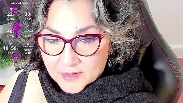 cataleya mom online show from October 2025 10:25:01 AM