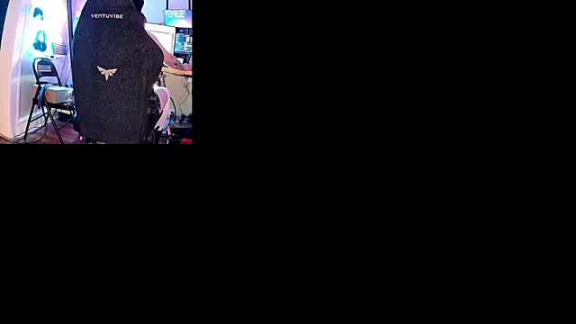 famousALYX online show from July 2026 07:58:01 AM