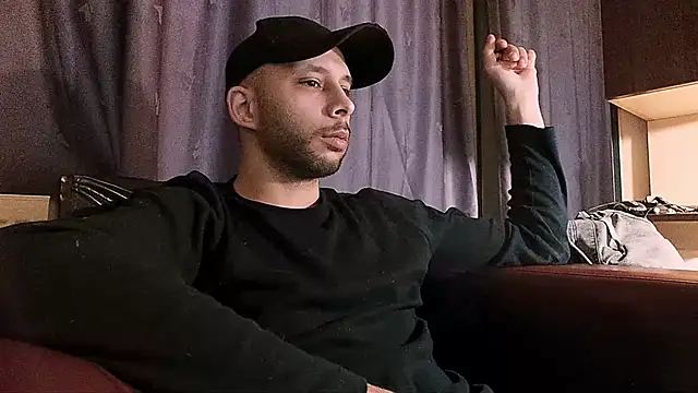 henryaxe online show from December 2024 01:56:02 PM