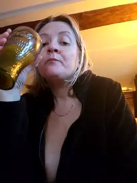 lady charlyne online show from January 2025 08:38:02 AM