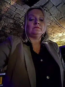 lady charlyne online show from February 2025 08:39:01 PM