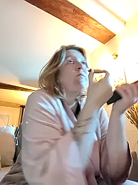 lady charlyne online show from September 2025 06:24:02 AM