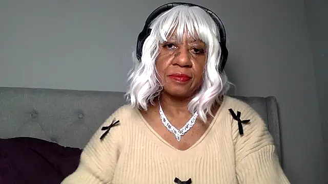 BreanaDivine online show from January 2025 04:08:02 AM