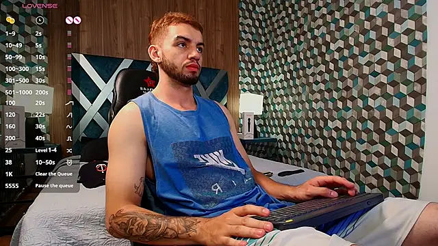 Michael magno online show from September 2025 08:53:02 PM