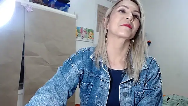 Chantal hott online show from January 2026 07:59:02 PM