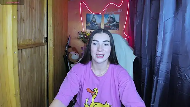 Fiery Brunette  online show from January 2025 05:58:02 AM