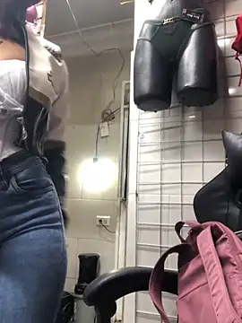 Paula382023 online show from February 2025 06:47:02 PM