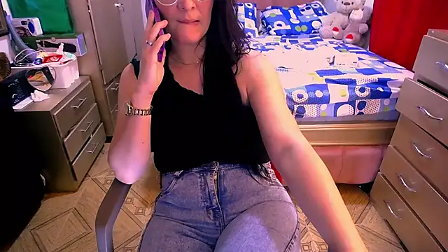 BitterMomXxx online show from February 2025 02:17:02 AM