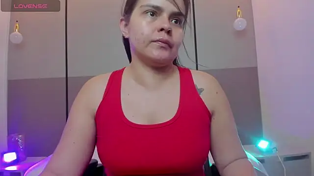 ayla13  online show from April 2026 05:32:01 PM