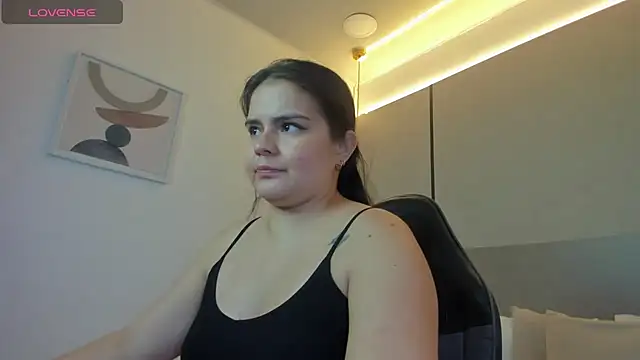 Snapshot of ayla13_ chatting on June 2026 03:25:02 PM ayla13 online show from June 2026 03:25:02 PM