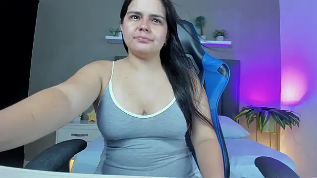 Snapshot of ayla13_ chatting on July 2026 07:20:02 PM ayla13 online show from July 2026 07:20:02 PM