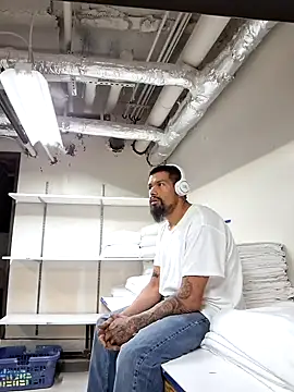 Snapshot of playtyme420691 chatting on December 2024 03:54:02 PM playtyme420691 online show from December 2024 03:54:02 PM