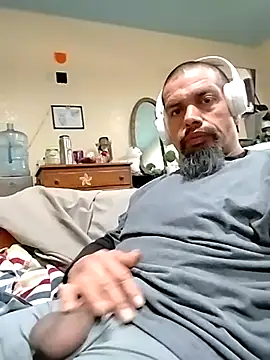 Snapshot of playtyme420691 chatting on February 2025 02:17:02 AM playtyme420691 online show from February 2025 02:17:02 AM