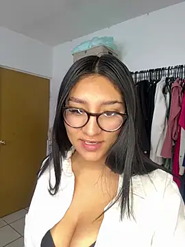 Sexyedith09 online show from April 2026 06:13:02 PM