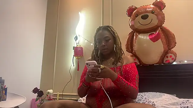 ChocolateCakeQueen online show from February 2025 03:31:02 AM