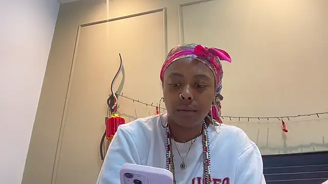 ChocolateCakeQueen online show from March 2025 11:42:01 PM