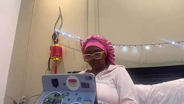 ChocolateCakeQueen online show from March 2025 07:58:02 AM