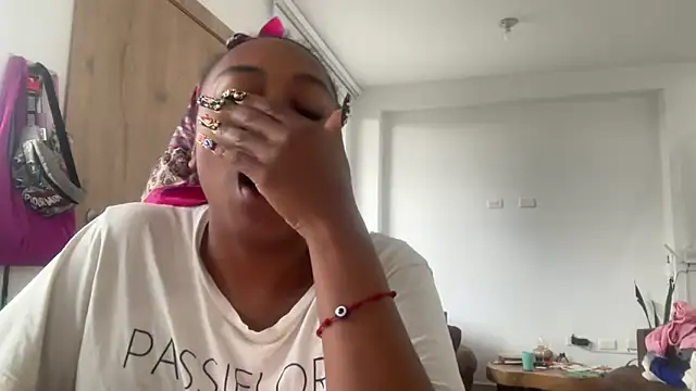 ChocolateCakeQueen online show from November 2025 08:33:02 PM