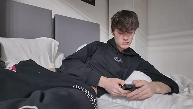 twinkyjd  online show from November 2025 10:32:01 PM