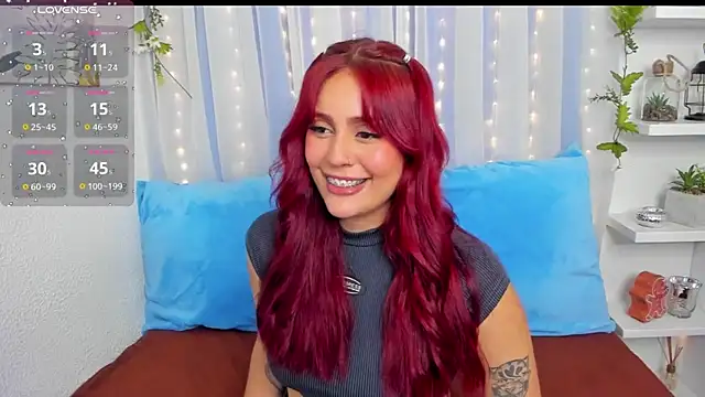 HazzelGray online show from December 2024 06:59:02 PM