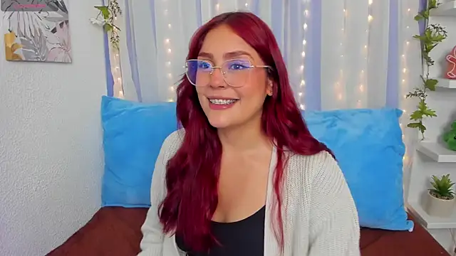 HazzelGray online show from January 2025 02:45:01 PM