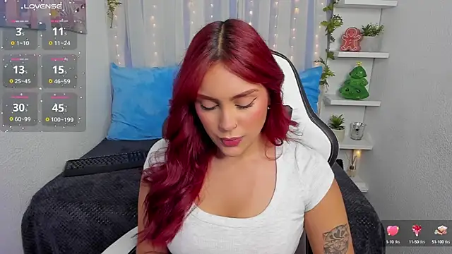 HazzelGray online show from January 2025 03:01:01 PM