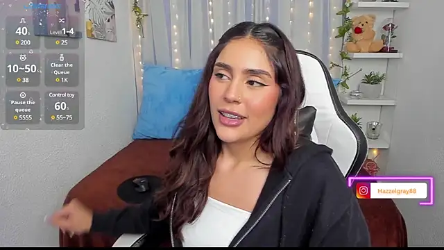 HazzelGray online show from March 2025 06:11:01 PM