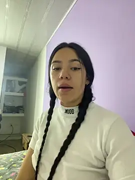 hannahb-e online show from January 2025 11:22:01 PM