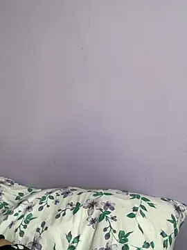 hannahb-e online show from March 2025 04:07:02 PM