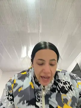 hannahb-e online show from February 2026 03:19:01 PM