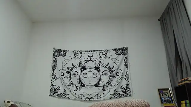 AlinaWoolf  online show from December 2024 01:51:01 AM