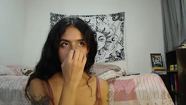 AlinaWoolf  online show from January 2025 08:43:02 AM