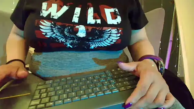 Sammy owens  online show from February 2025 06:42:02 PM