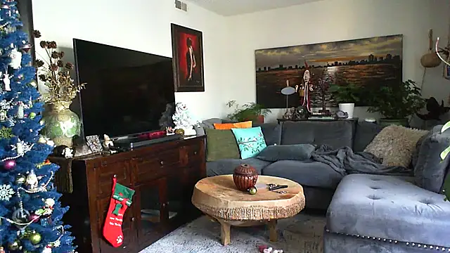 CeceilaMoon online show from December 2025 02:55:01 PM