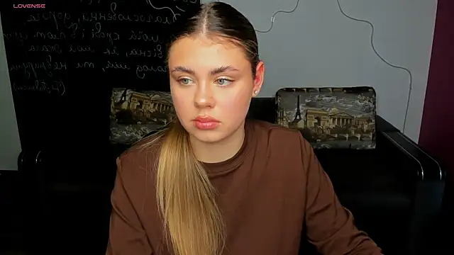 IsabellaBler online show from November 2025 01:11:01 PM