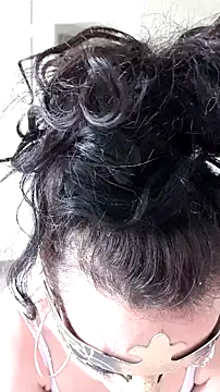 Snapshot of Masquegirlmysterious chatting on February 2026 01:29:02 PM Masquegirlmysterious online show from February 2026 01:29:02 PM