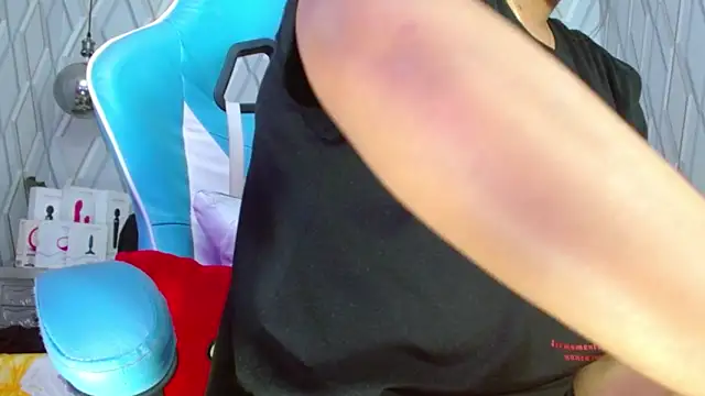 NicolleTaylor online show from February 2025 10:01:02 AM